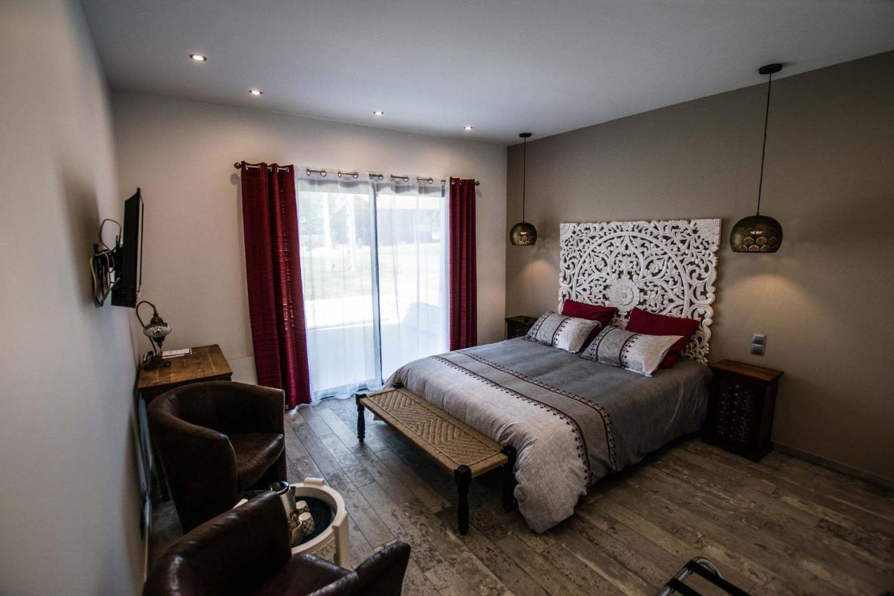 Les Cuves - Saintes Bed & Breakfast Chaniers